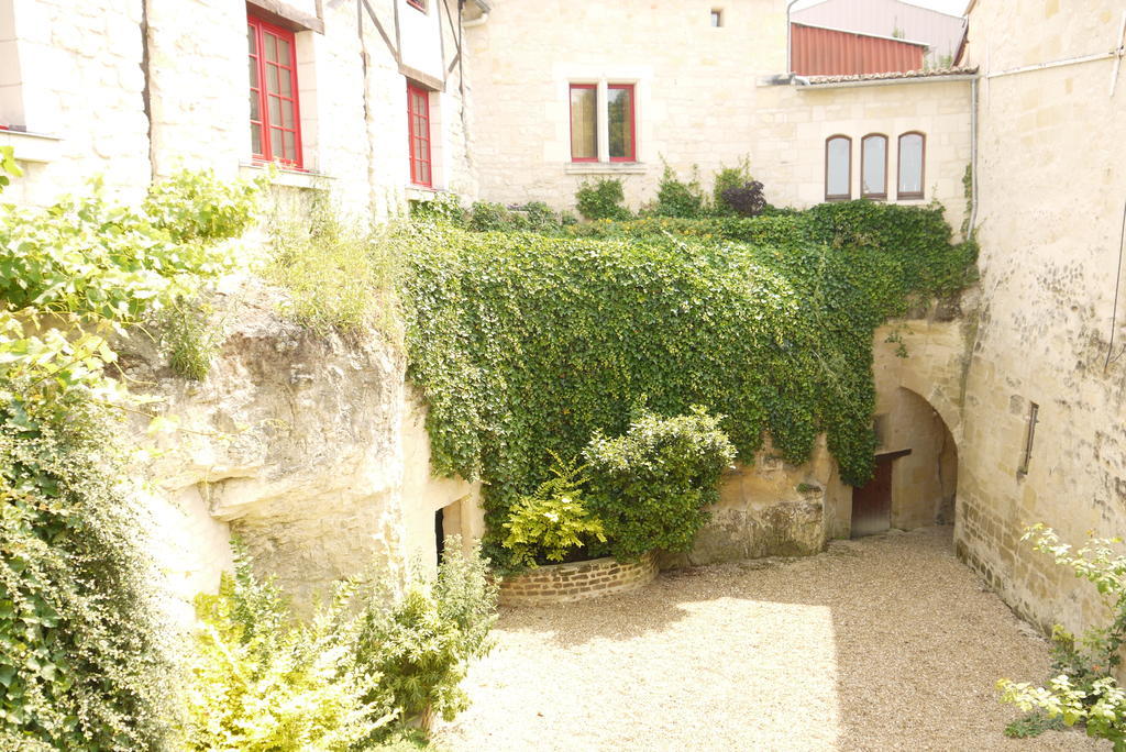 Troglodyte De La Fosse Hotel Meigné Exterior foto