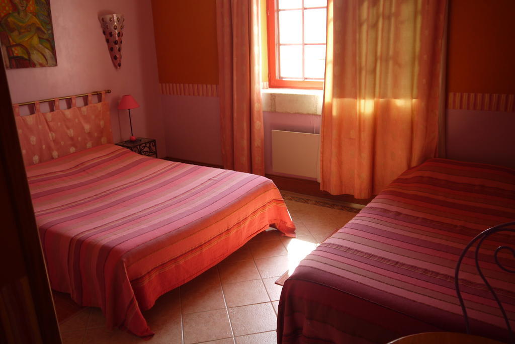 Troglodyte De La Fosse Hotel Meigné Habitación foto